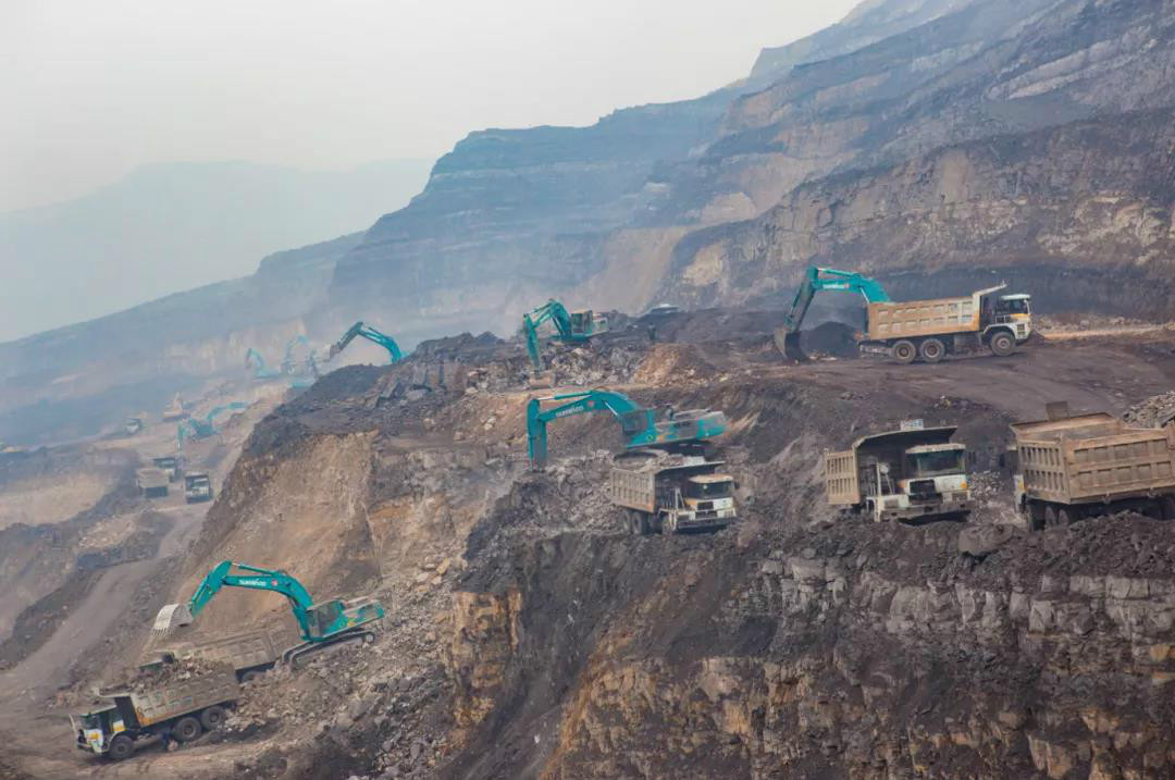 以先導式創(chuàng)新實現(xiàn)挖掘機從無到有，從小到大，從大到強！