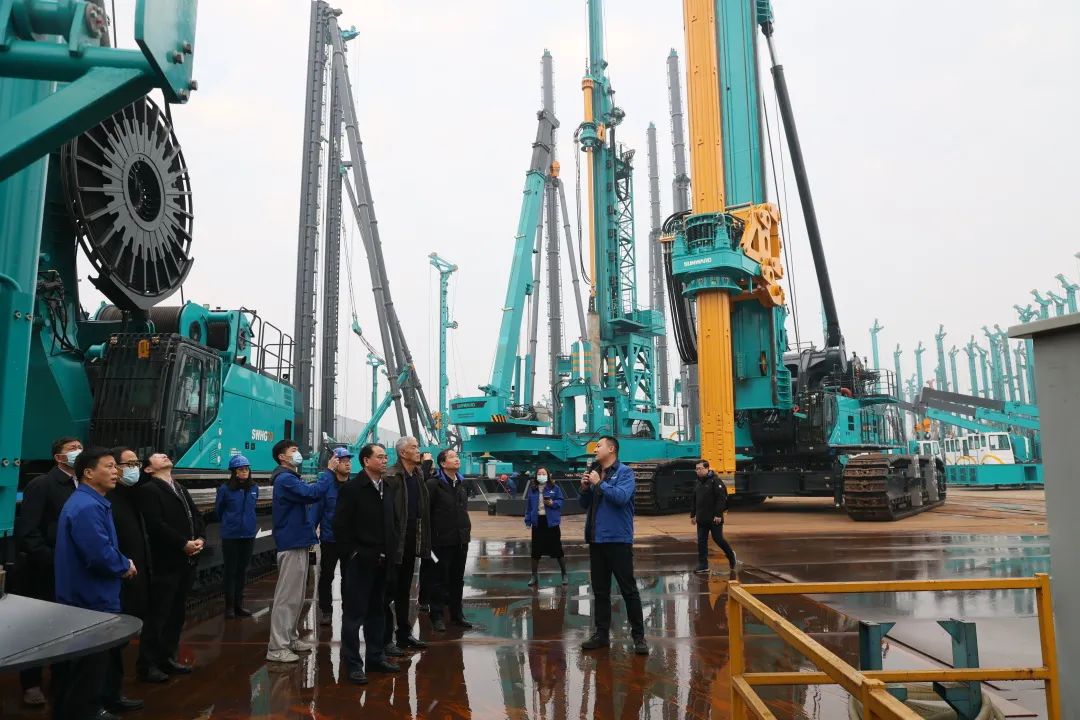 整體技術(shù)國(guó)際領(lǐng)先！山河智能四項(xiàng)科技成果順利通過(guò)專(zhuān)家鑒定